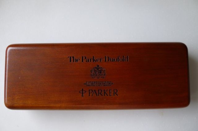 Parker Duofold Centennial Cherrywood box